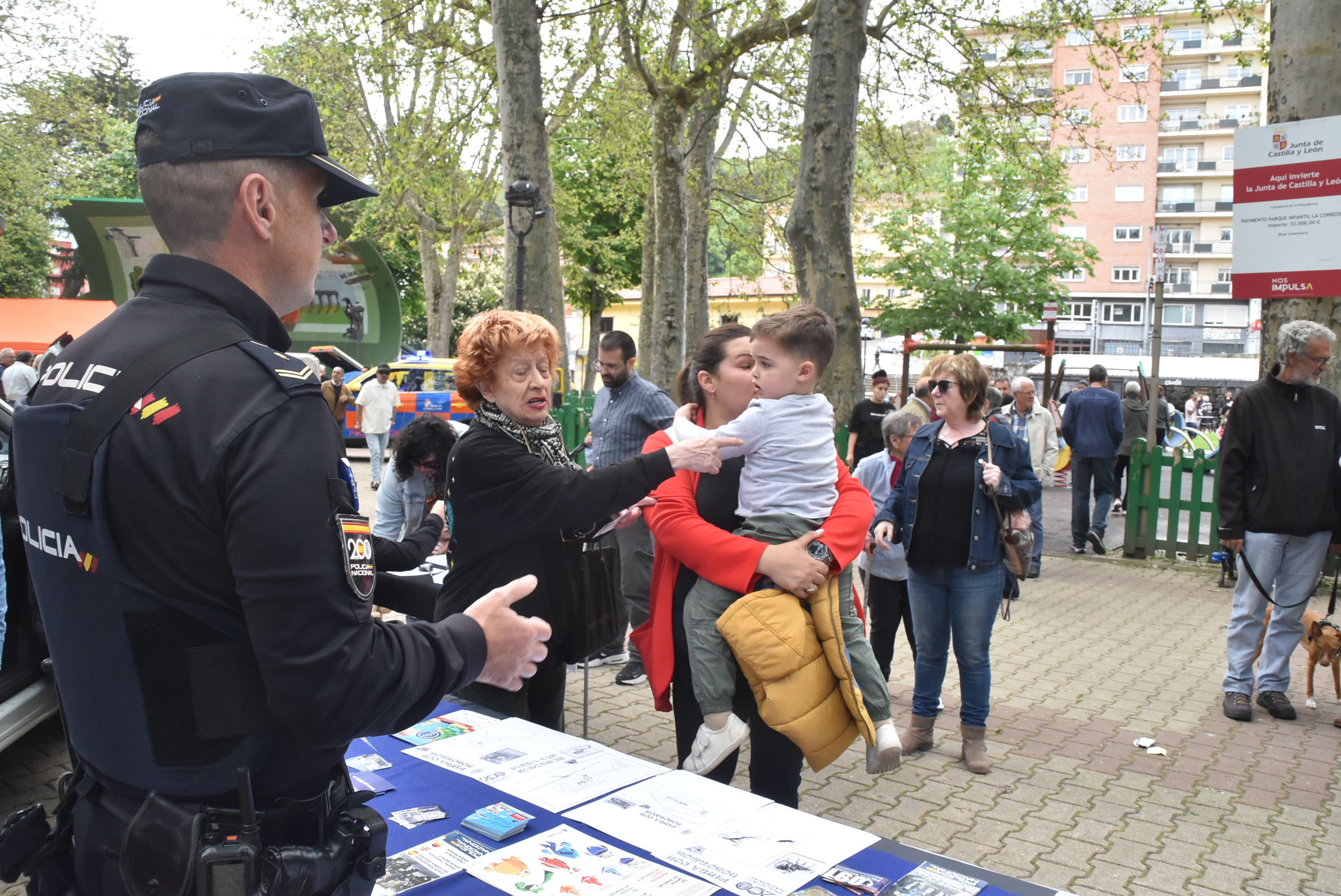 Béjar celebra el 40 aniversario de Protección Civil con una jornada de exhibición y reconocimientos