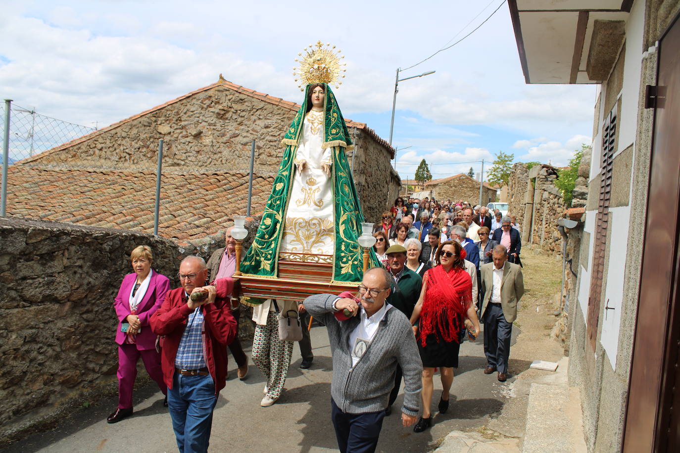 Bercimuelle honra a la Virgen del Monte