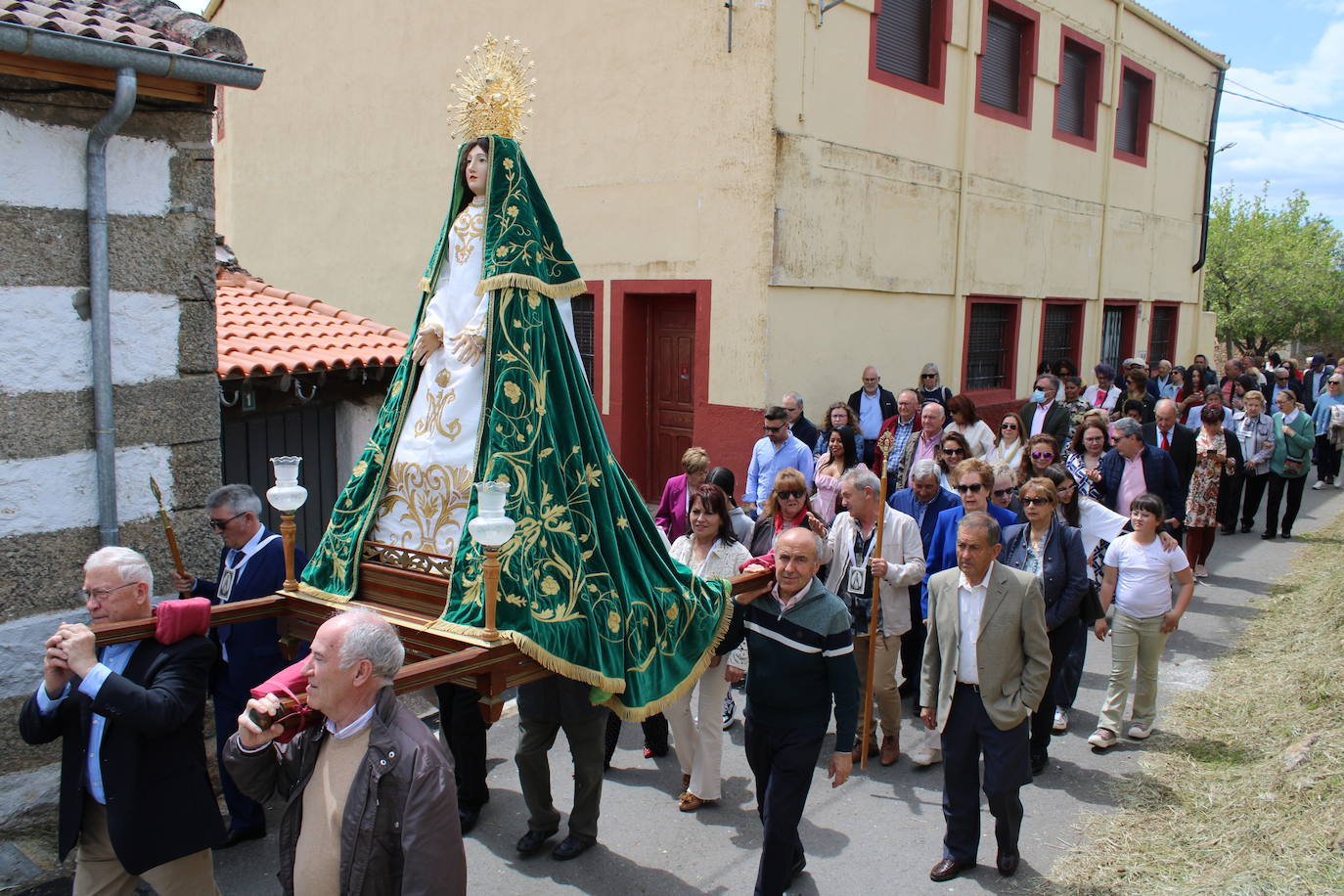 Bercimuelle honra a la Virgen del Monte