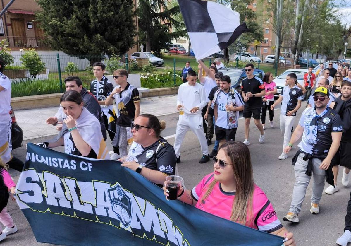 Unionistas vuelve a repetir una de sus imágenes más icónicas: brutal recibimiento al equipo antes de medirse al Tarazona