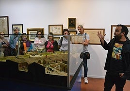 Sergio Olvidado durante la visita a la Casa de la Cultura