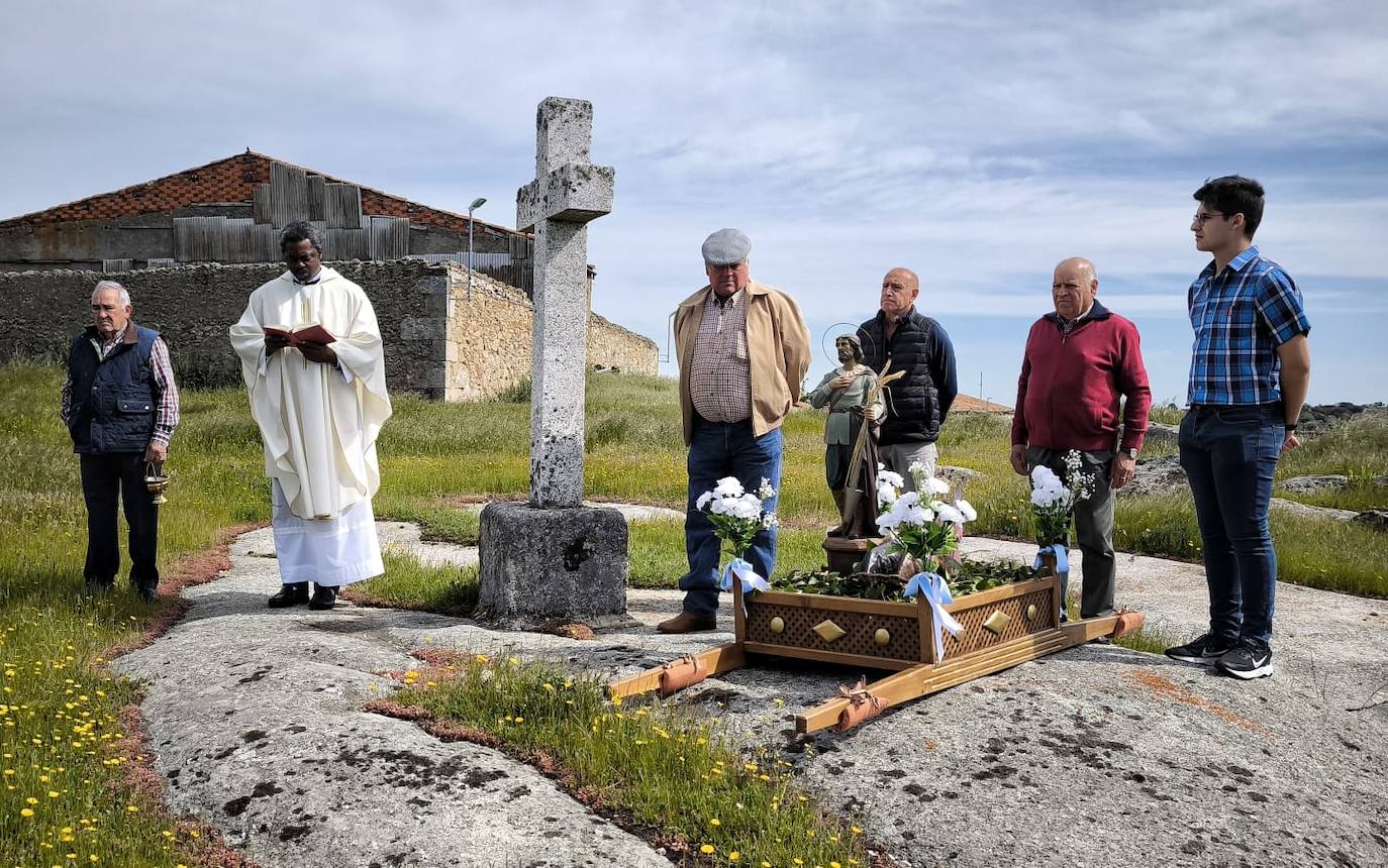 Bendiciones a los campos de Nava de Béjar