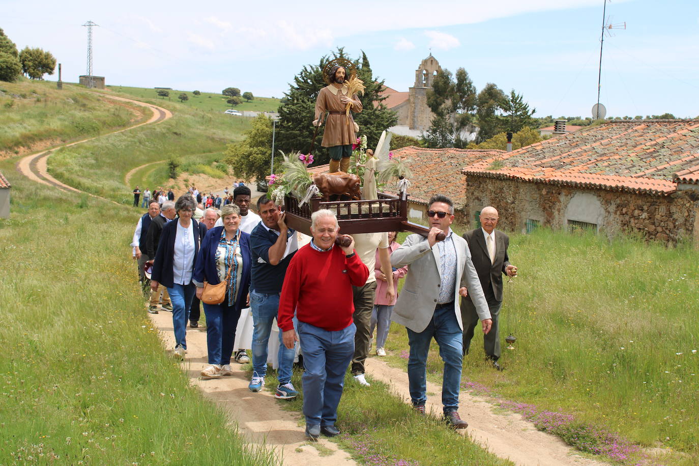 Encuentro de seis imágenes de San Isidro para bendecir los campos del Alto Alagón