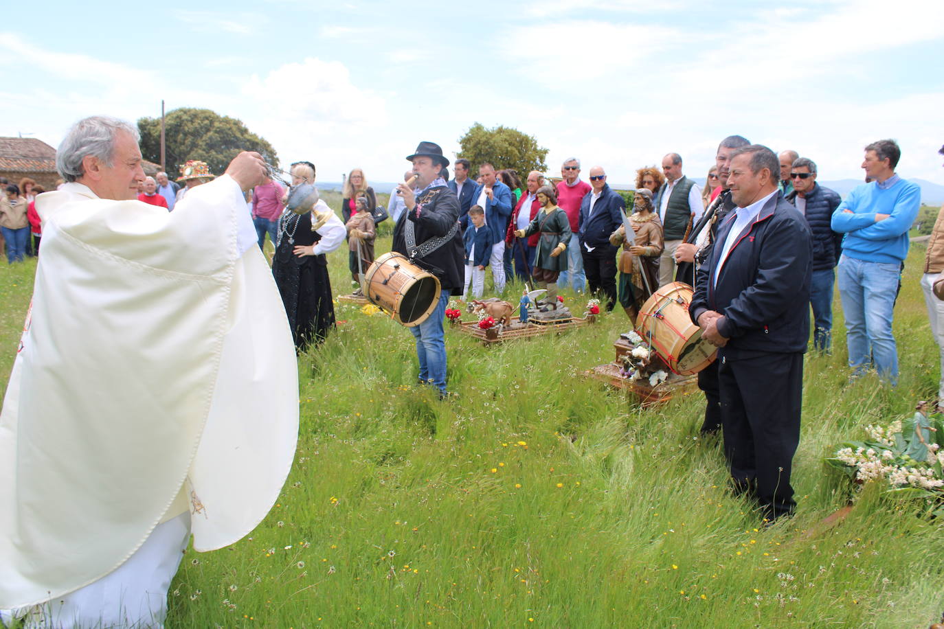 Encuentro de seis imágenes de San Isidro para bendecir los campos del Alto Alagón