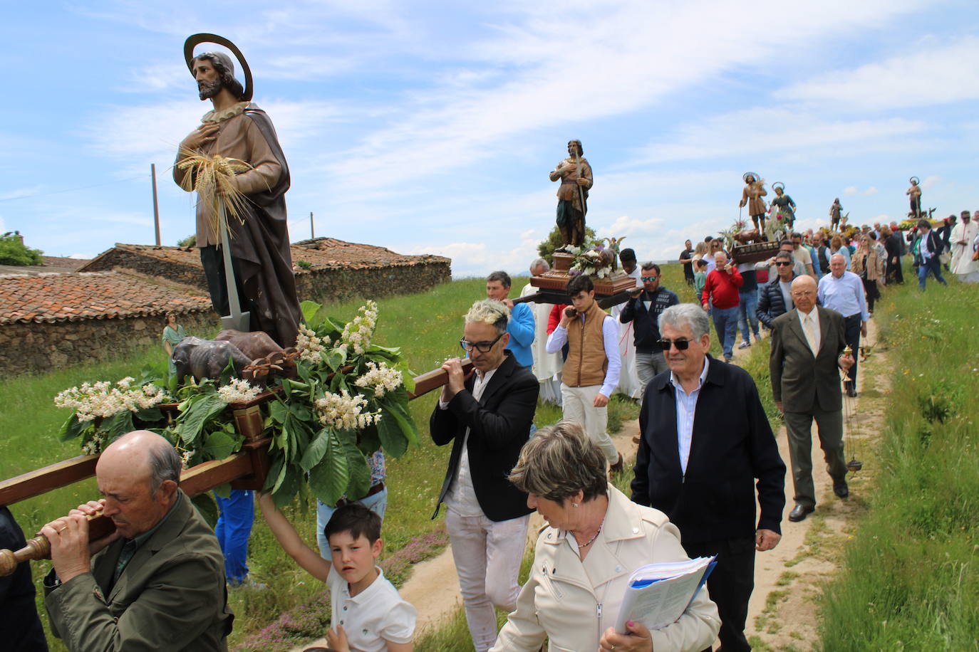Encuentro de seis imágenes de San Isidro para bendecir los campos del Alto Alagón