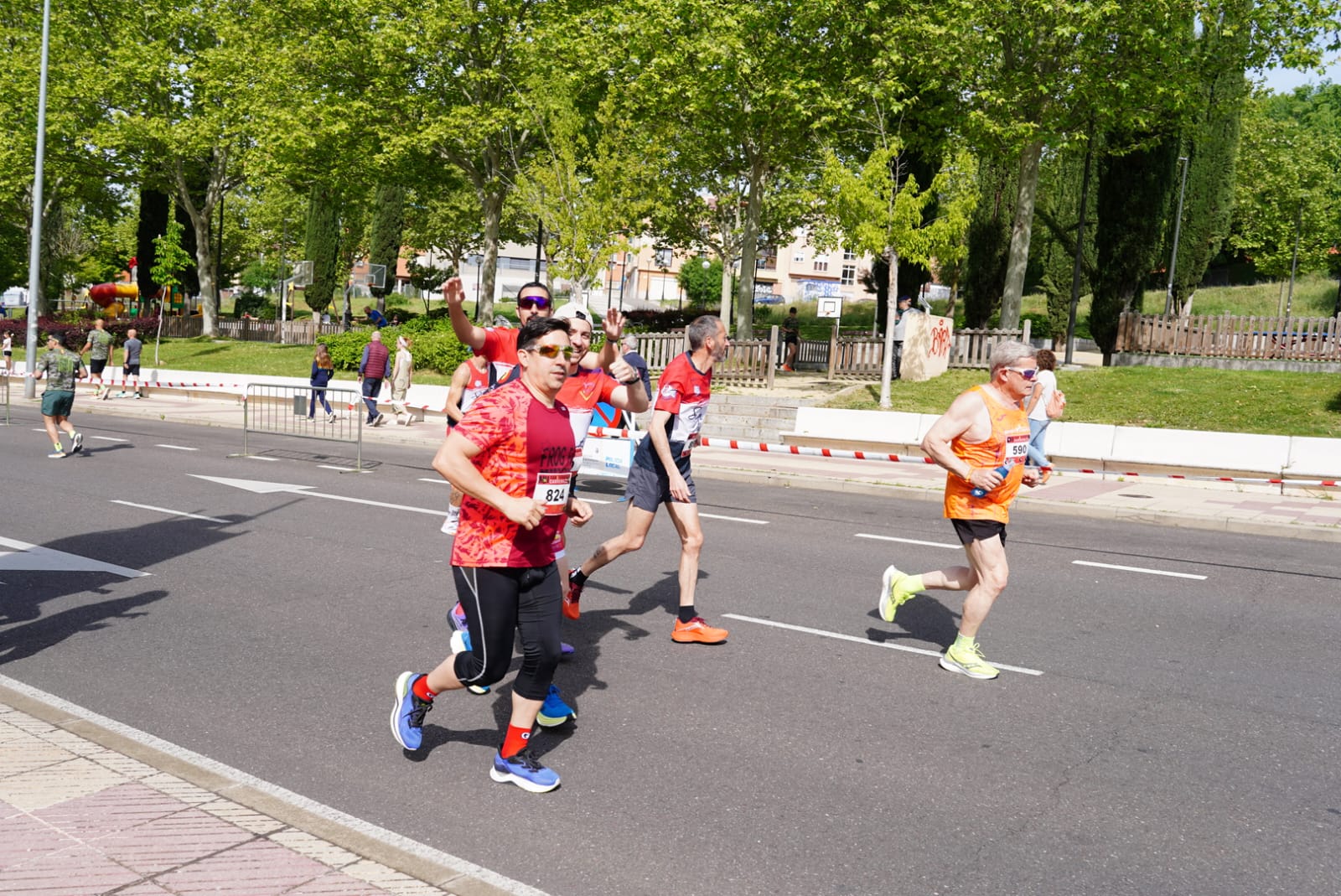 Adrián Martín y Ester Rodríguez se proclaman vencedores de la XIII Carrera Cívico-Militar San Fernando