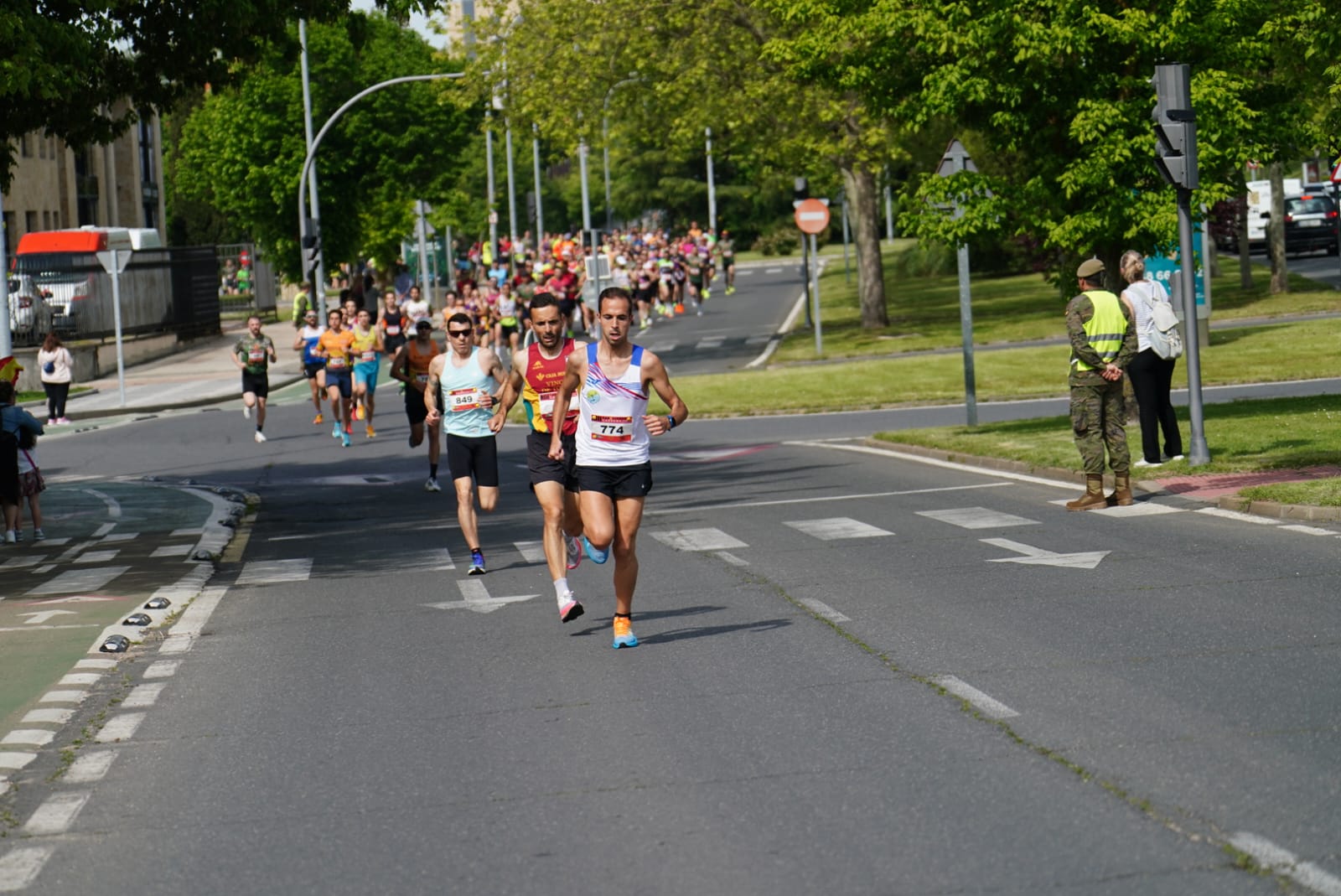 Adrián Martín y Ester Rodríguez se proclaman vencedores de la XIII Carrera Cívico-Militar San Fernando
