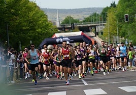 Adrián Martín y Ester Rodríguez se proclaman vencedores de la XIII Carrera Cívico-Militar San Fernando