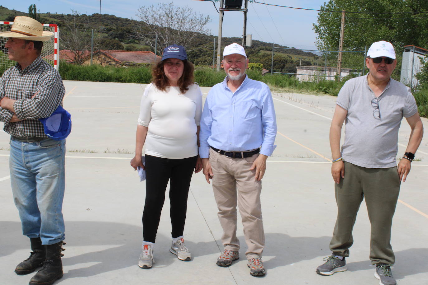 Gallegos de Solmirón se suma a la plantación de árboles
