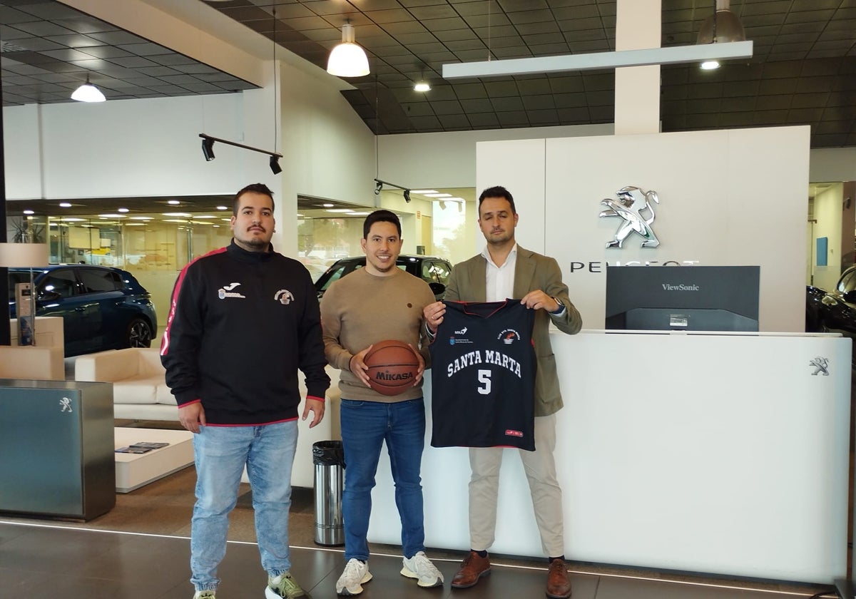 Marcos Guillén, Jorge Valiente y David García en la presentación.