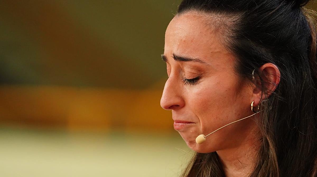 La emotiva ovación que emocionó a Silvia Domínguez el día de su retirada