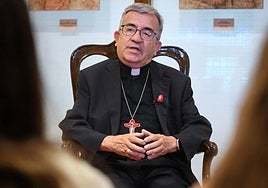 El presidente de la Conferencia Episcopal admite que la exposición de Santa Teresa es «discutible», pero promueve el «encuentro»