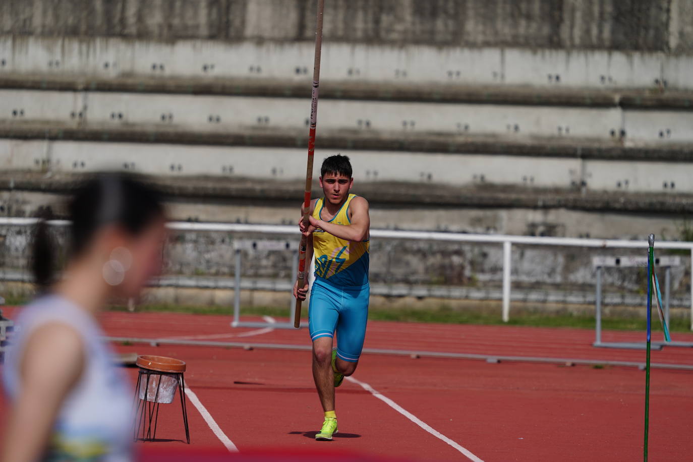 Otra gran tarde de atletismo en Las Pistas con marcas muy destacadas