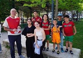 Un grupo de jóvenes que participaron en las actividades.