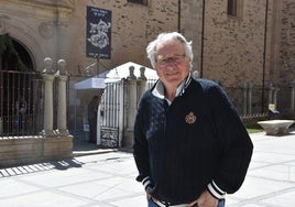 Jorge D'Alessandro minutos después de salir de la Basílica de La Anunciación en Alba.