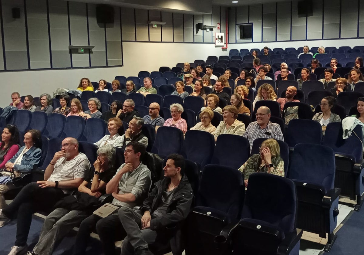 Improvisación y muchas risas dentro del maratón de teatro amateur en Santa Marta de Tormes