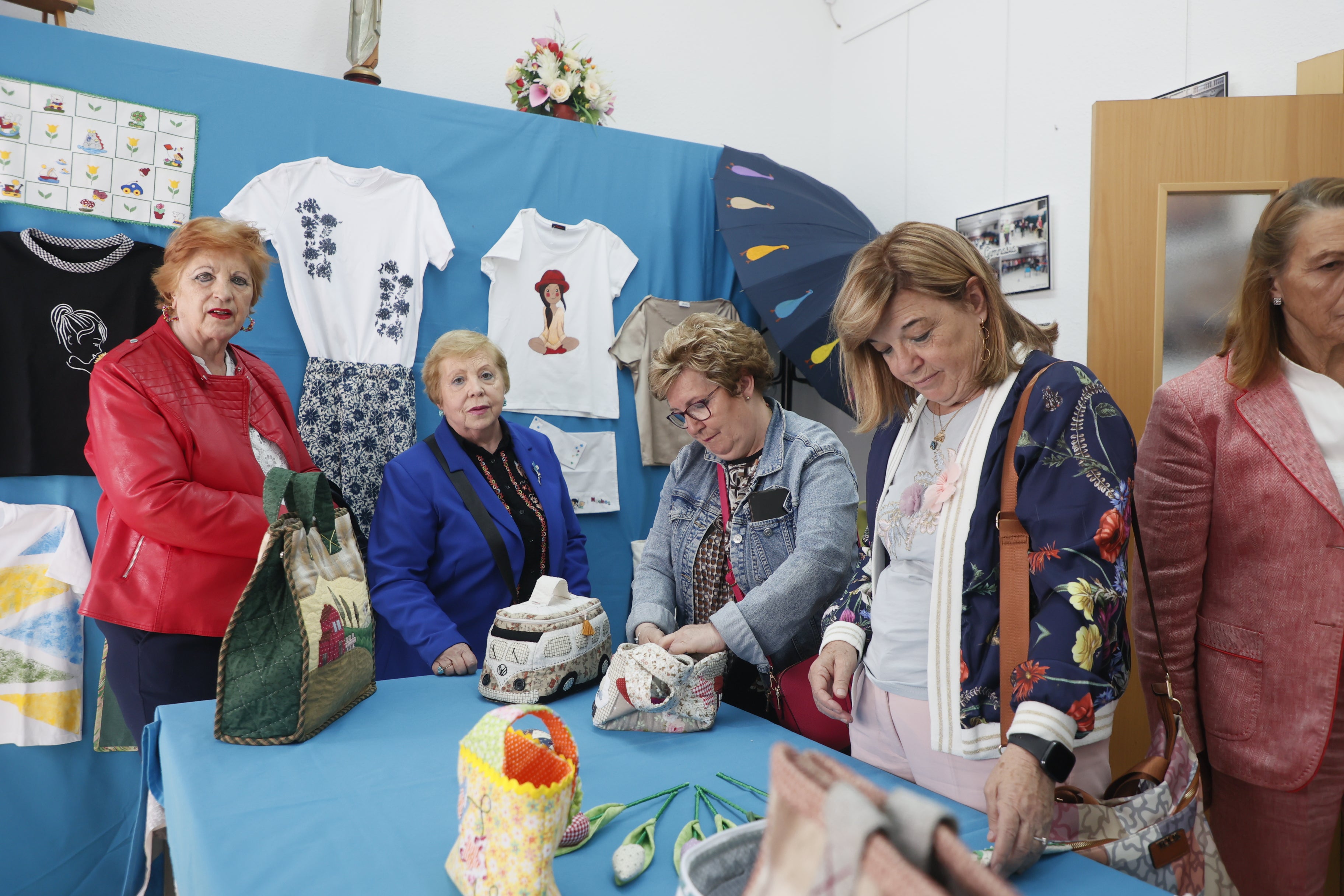 Asociacionismo femenino y creatividad y en el Colegio San Juan Bosco