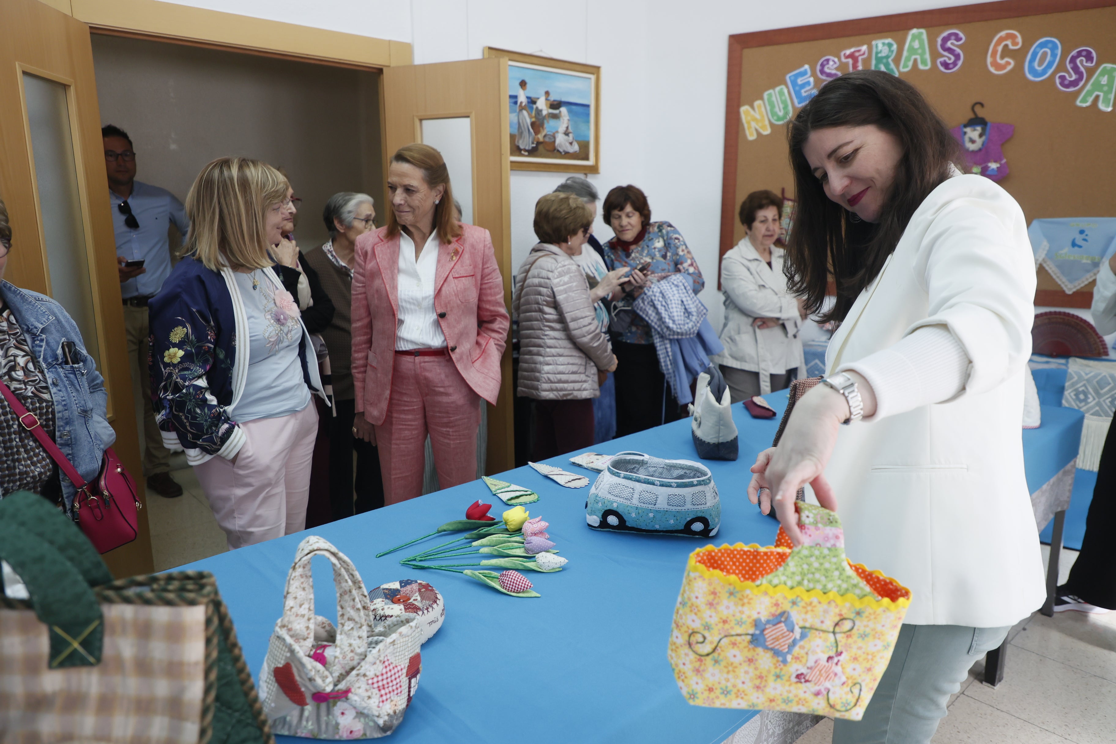 Asociacionismo femenino y creatividad y en el Colegio San Juan Bosco