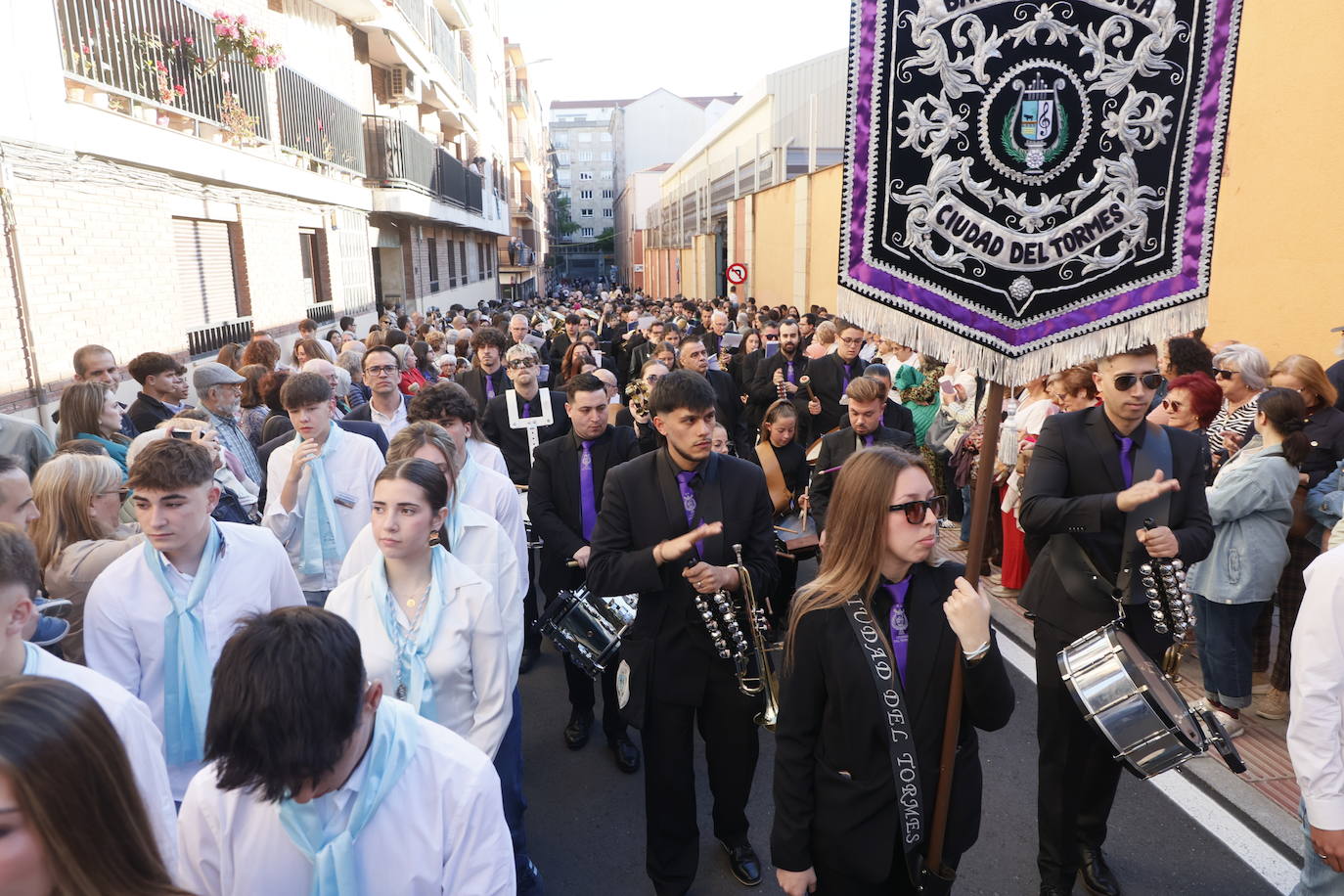 30 años de María Auxiliadora a hombros por las calles de Salamanca