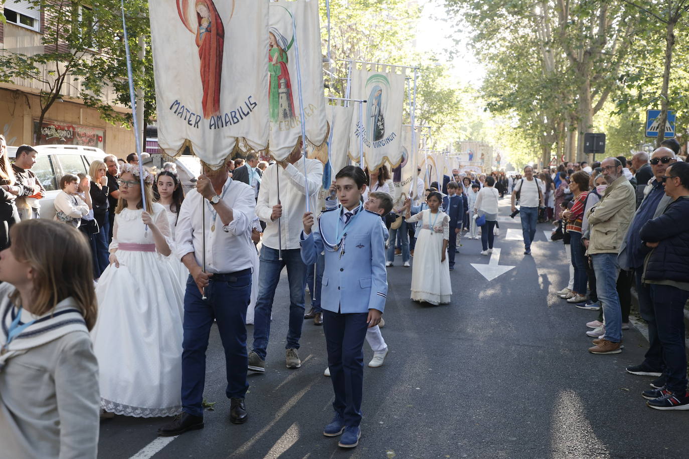 30 años de María Auxiliadora a hombros por las calles de Salamanca