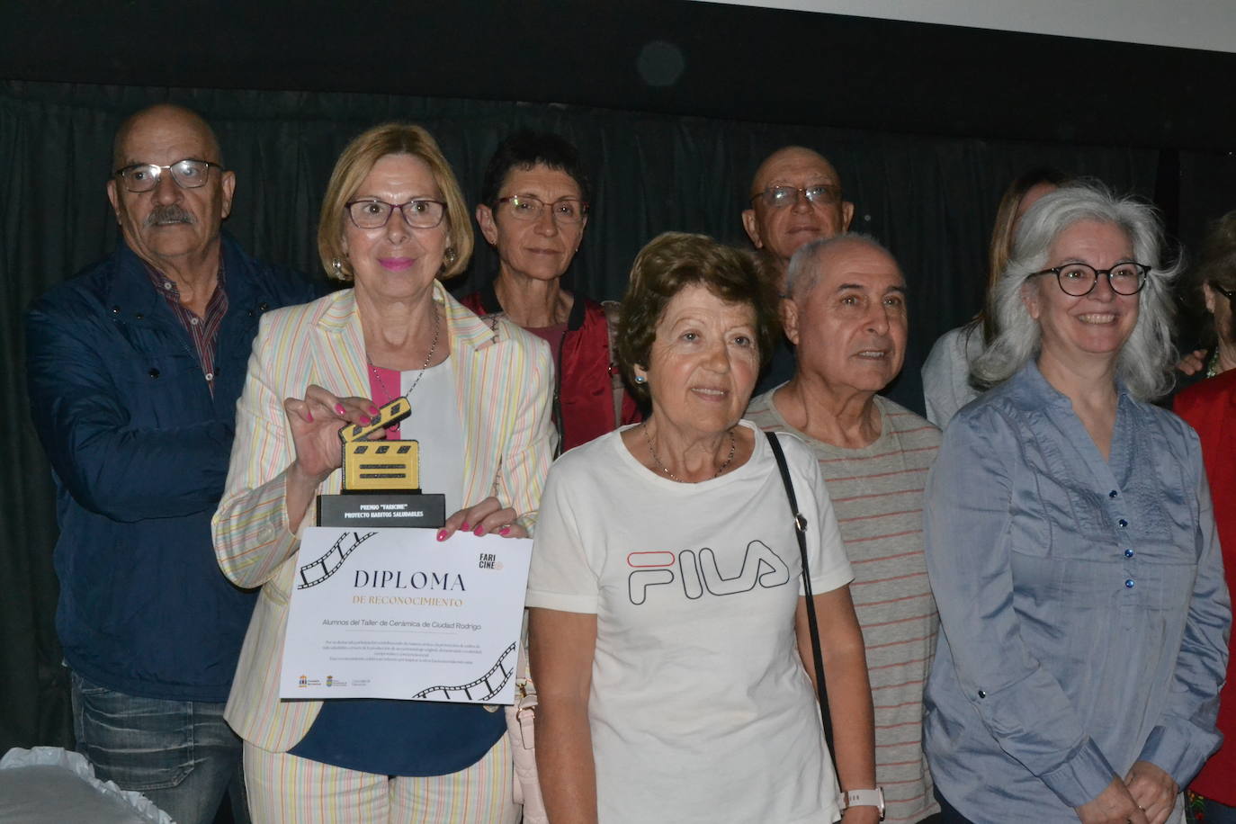 Jóvenes y mayores muestran su talento creativo gracias a Faricine