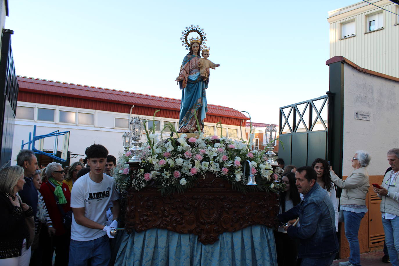 Béjar se vuelca con María Auxiliadora
