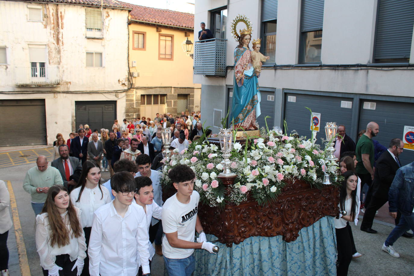 Béjar se vuelca con María Auxiliadora