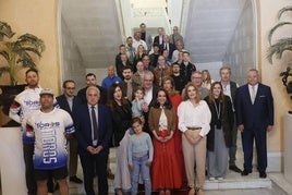 Foto de familia de la presentación de San Juan de Sahagún.