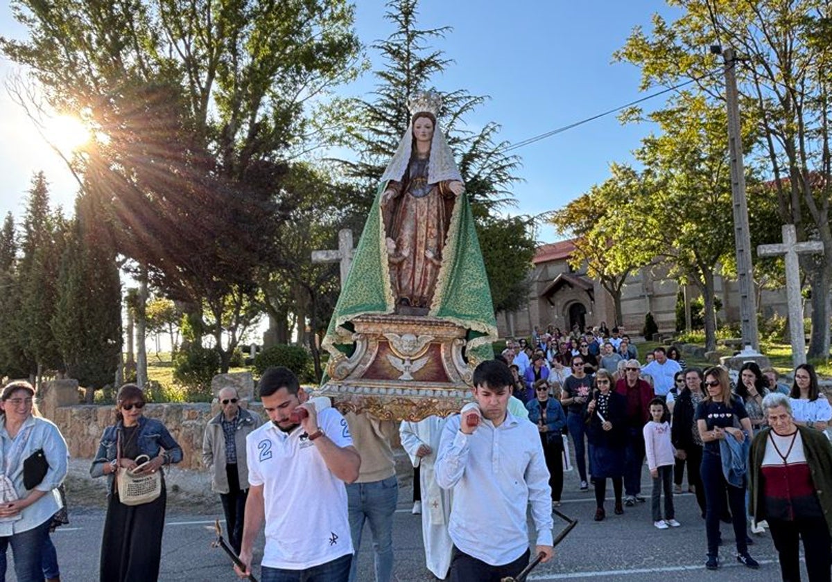 Cantalapiedra rinde culto a la Virgen de la Misericordia