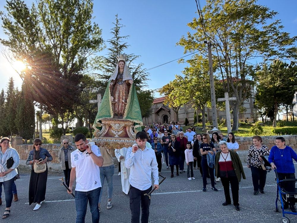 Cantalapiedra rinde culto a la Virgen de la Misericordia