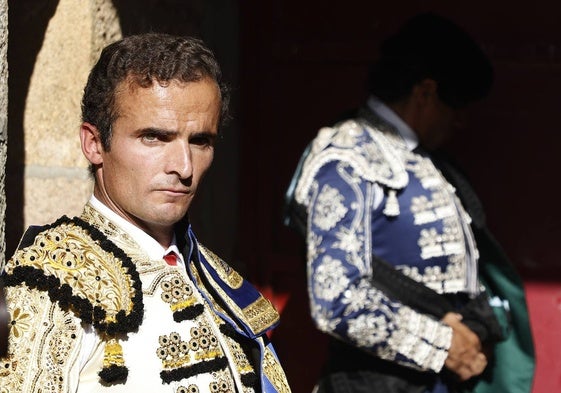 Damián Castaño, listo para hacer el paseíllo.