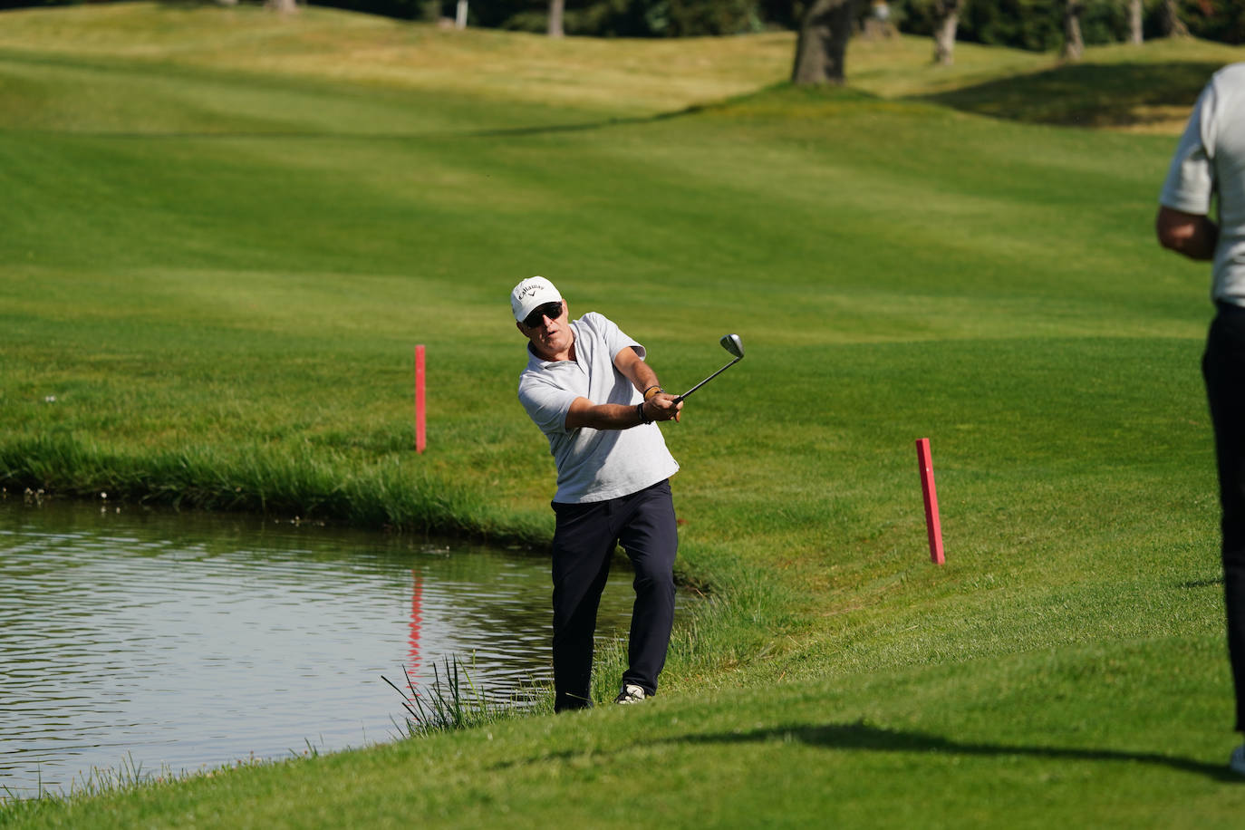 Profesionales y aficionados se lucen en La Valmuza Golf
