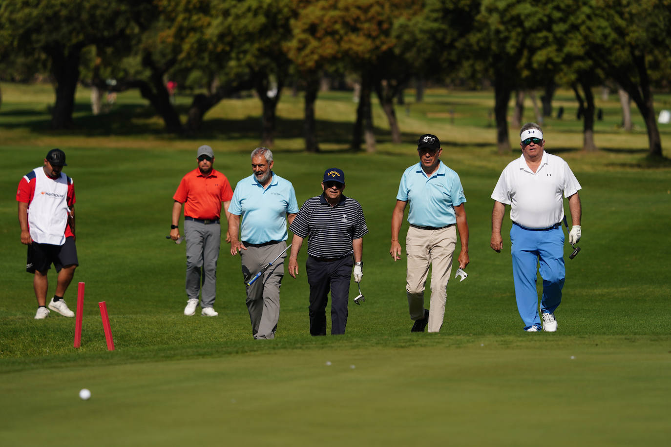 Profesionales y aficionados se lucen en La Valmuza Golf