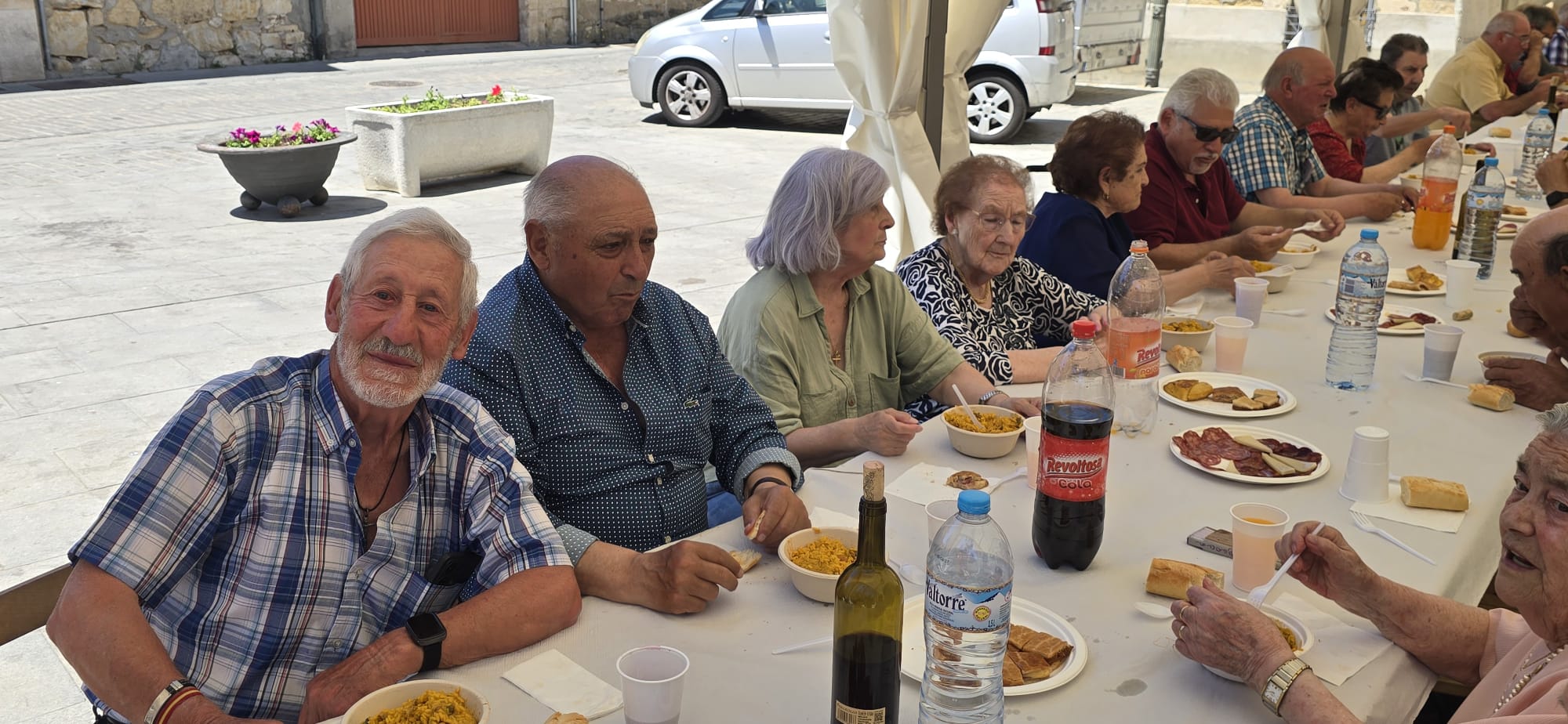 Homenaje y paella para 200 mayores de Villamayor de Armuña
