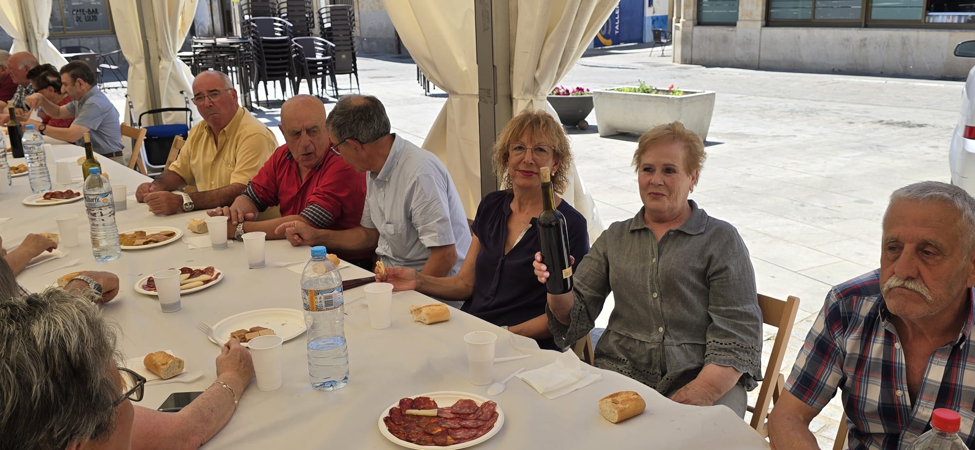Homenaje y paella para 200 mayores de Villamayor de Armuña
