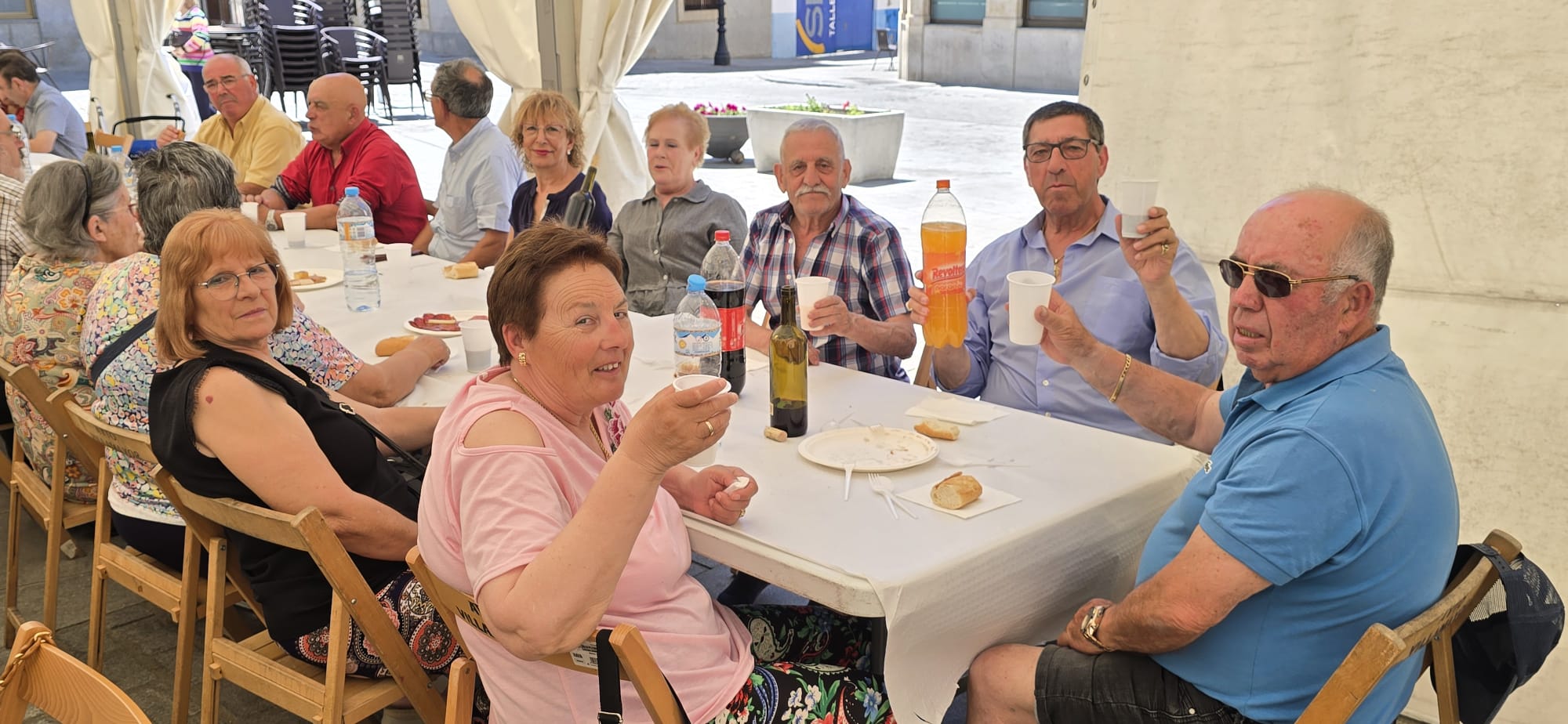Homenaje y paella para 200 mayores de Villamayor de Armuña