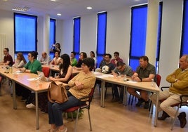 La Cámara de Comercio reunió a una veintena de empresarios.