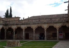 Patio de Escuelas Menores, lugar donde se entregarán las distinciones.