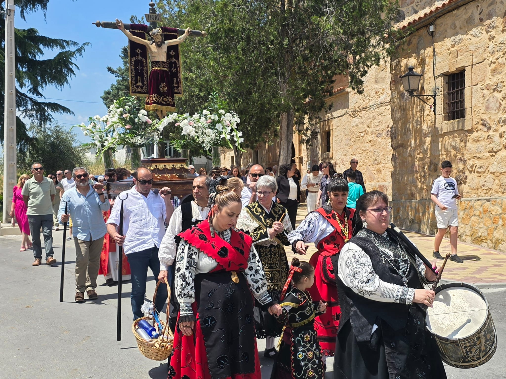 Machacón se viste de fiesta en honor al Cristo de las Victorias