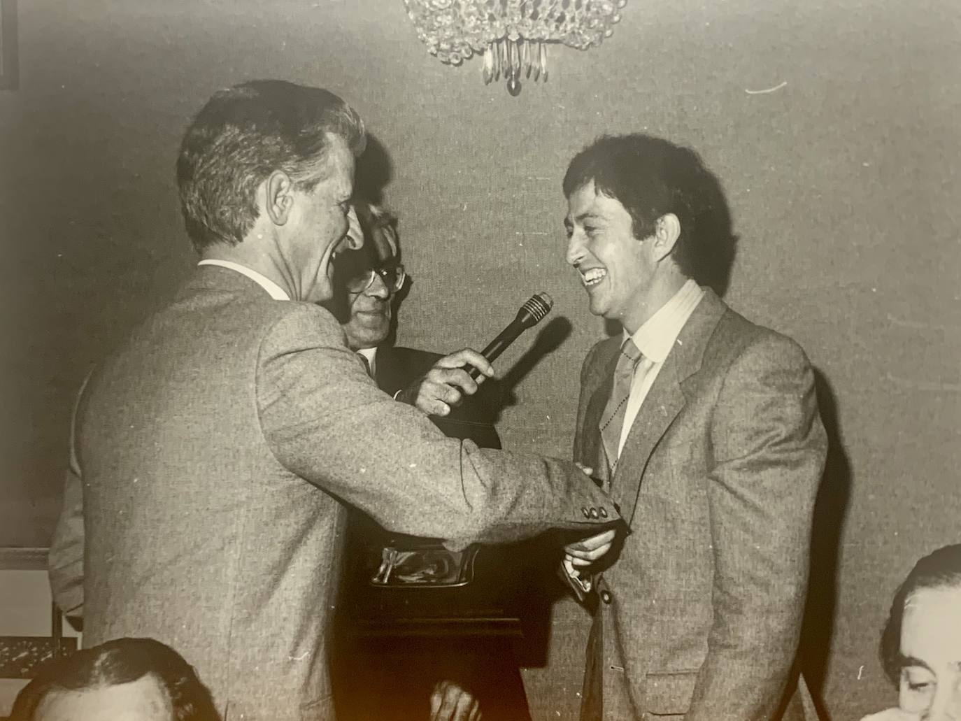 El Viti y El Niño de la Capea, juntos en una entrega de premios en 1985.