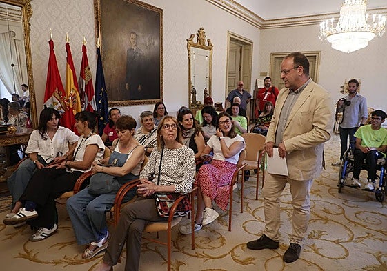 El concejal Roberto Parra, este viernes, en la presentación de 'Salamanca nos movemos'.