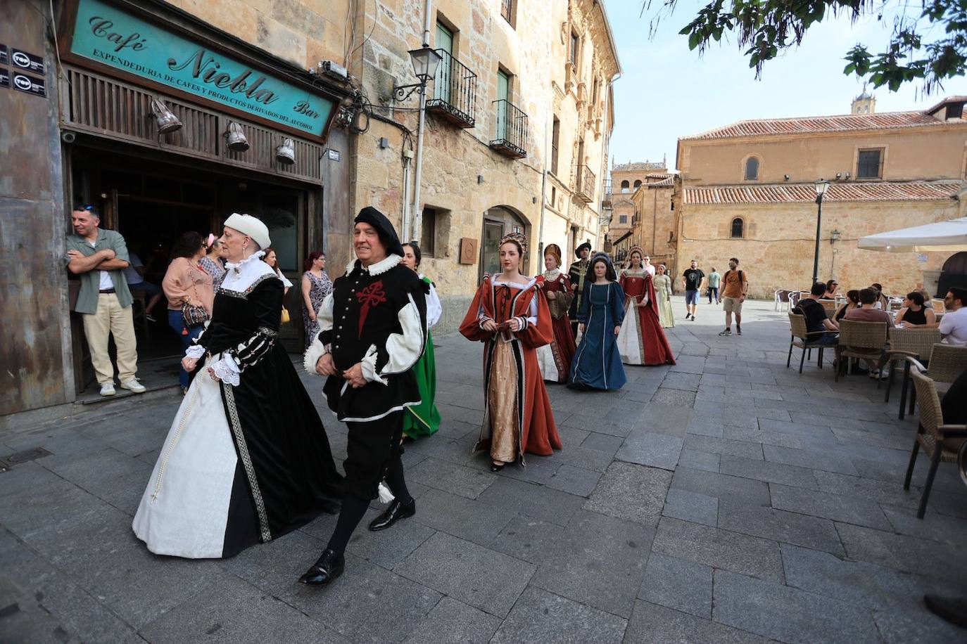 Una calurosa boda del Siglo de Oro en las calles charras