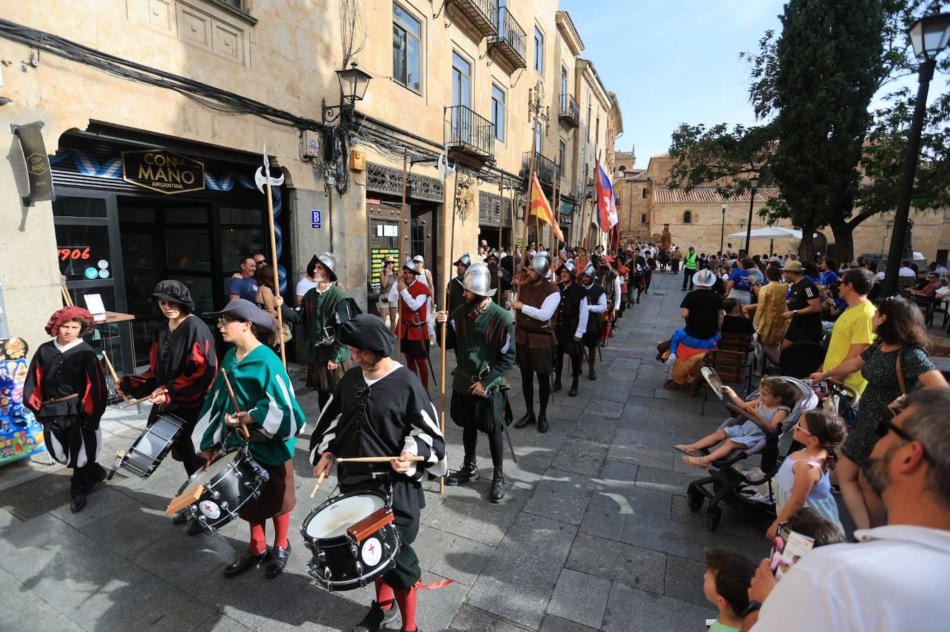 Una calurosa boda del Siglo de Oro en las calles charras
