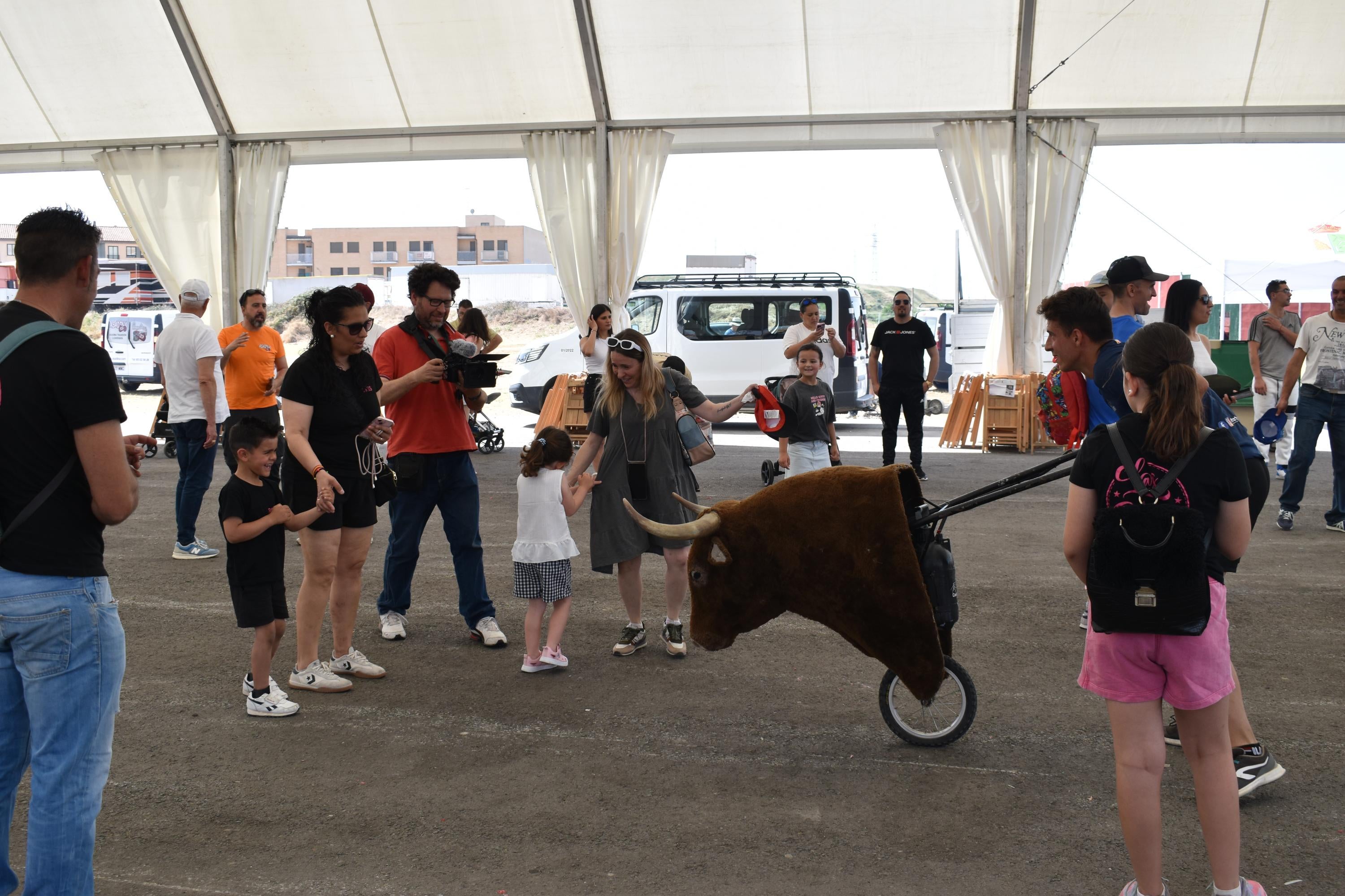 La localidad salmantina que ha repartido 600 kilos de carne gratis en sus fiestas