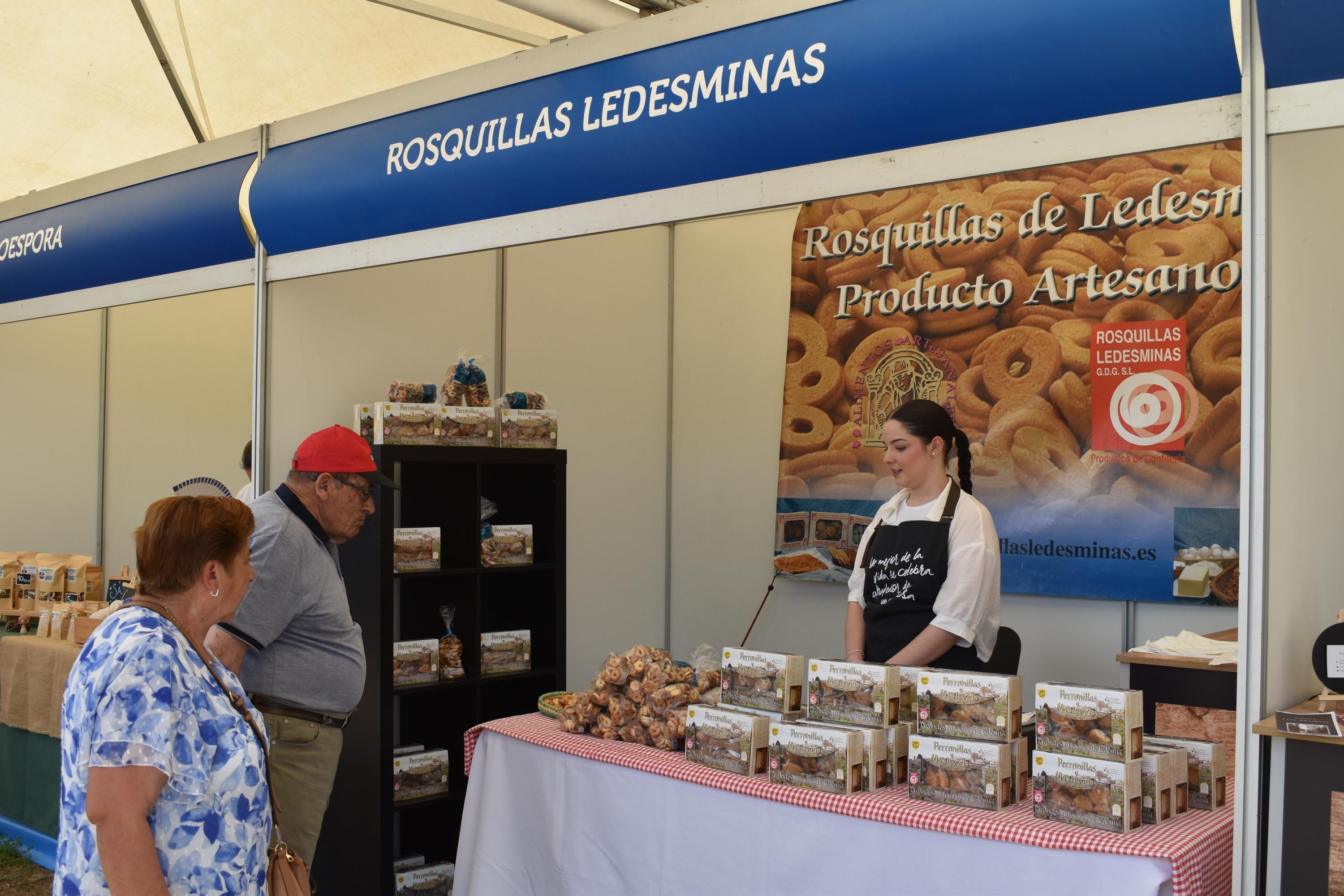 Placeres culinarios y artículos artesanales para seducir al público en Ledesma