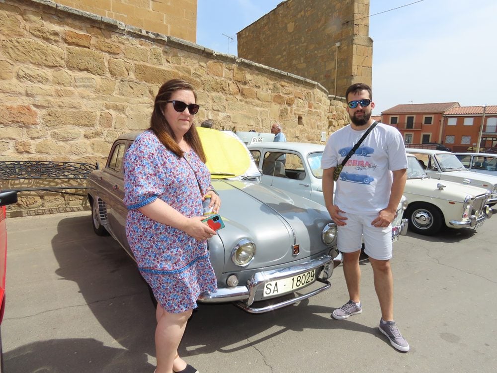 Exposición y ruta de coches clásicos en Aldearrubia: “Lo tengo desde los 18 años y ahora tengo 72”