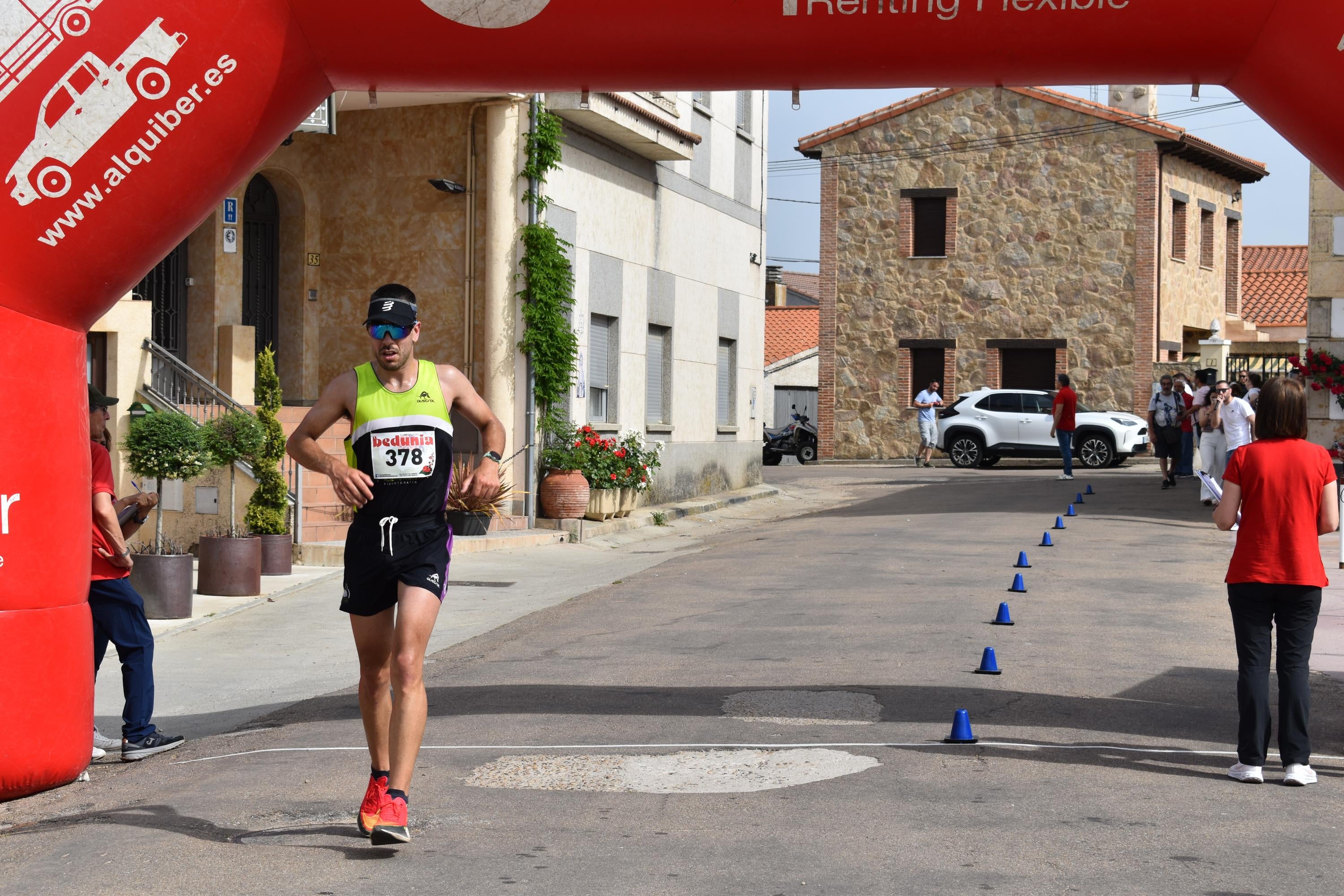 Ignacio Regalado y Sandra Santamaría ganan en Vega de Tirados en una sofocante prueba por duros caminos