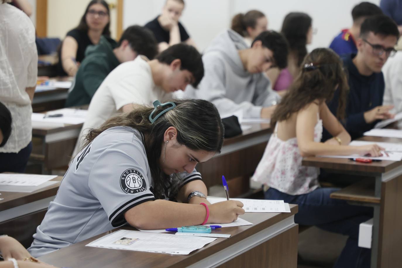 Arranca la PAU en Salamanca: 2.840 estudiantes matriculados en todo el distrito y una mezcla de nervios, ilusión y esfuerzo