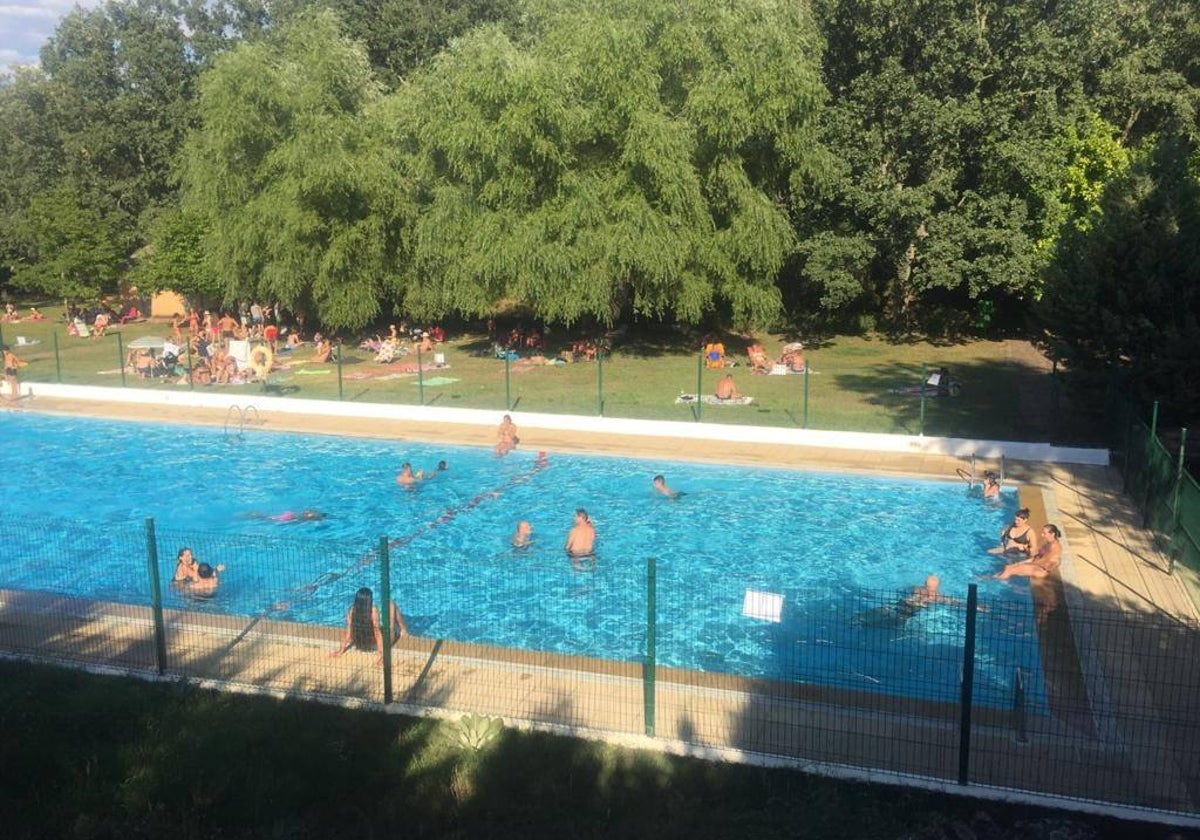 Oasis laboral en verano: «El objetivo es que el bar esté abierto»