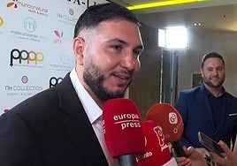 Omar Montes, ante los medios de comunicación.